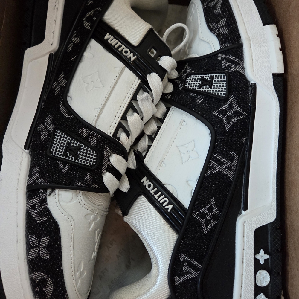 Louis Vuitton Black and White Sneakers - Picture 3 of 5